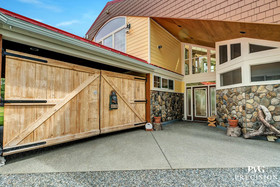 Glacier Suites