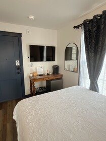 Hyland Hotel