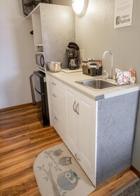 The Pioneer Motel