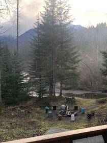Bear Bottoms at Salmon Creek