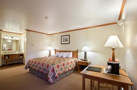 Edgewater Hotel