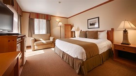 Edgewater Hotel