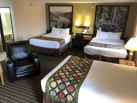 Baranof Lodge