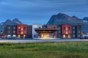 Totem Hotel & Suites