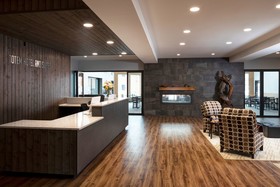 Totem Hotel & Suites