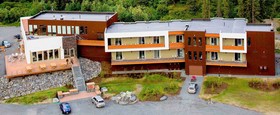Tsaina Lodge