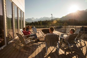 Tsaina Lodge