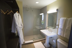 Tsaina Lodge