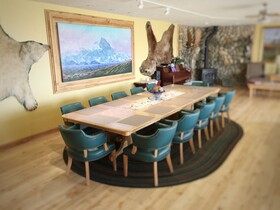 Pioneer Ridge B & B Inn