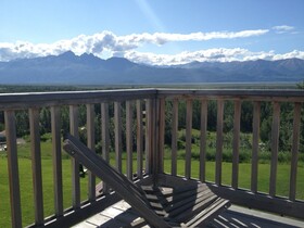 Pioneer Ridge B & B Inn