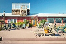 Pioneer Ridge B & B Inn
