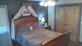 A Mooseberry Inn