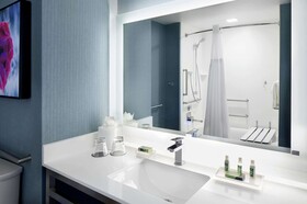 Cambria Hotel Phoenix Chandler - Fashion Center