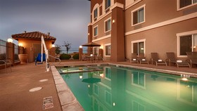 Best Western Douglas Inn & Suites