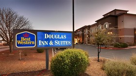 Best Western Douglas Inn & Suites