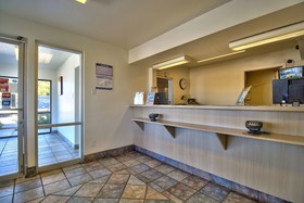 Motel 6 Douglas