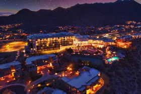 ADERO Scottsdale, Autograph Collection