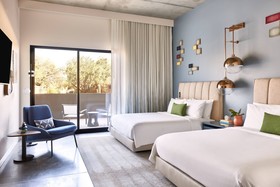 ADERO Scottsdale, Autograph Collection