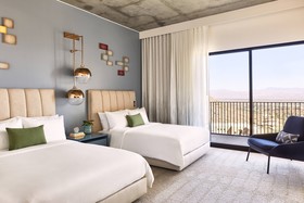 ADERO Scottsdale, Autograph Collection