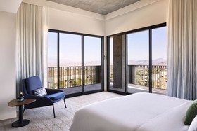 ADERO Scottsdale, Autograph Collection