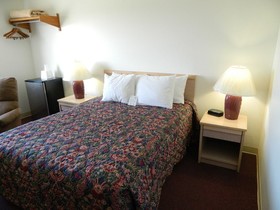 Americas Choice Inn & Suites