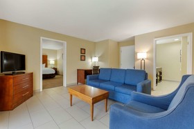 Comfort Inn & Suites North Glendale - Bell Road