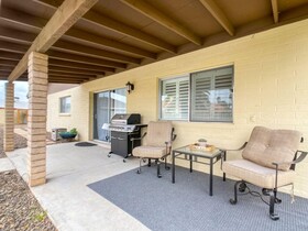 Glendale Charm by Casago
