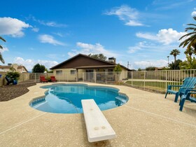 Glendale Charm by Casago