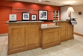 Hampton Inn & Suites Phoenix Glendale-Westgate