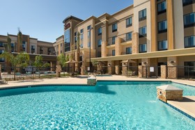 Hampton Inn & Suites Phoenix Glendale-Westgate