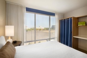 Home2 Suites by Hilton Glendale Westgate