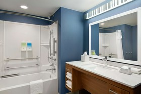 Home2 Suites by Hilton Glendale Westgate