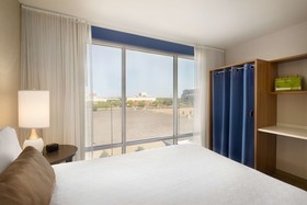 Home2 Suites by Hilton Glendale Westgate