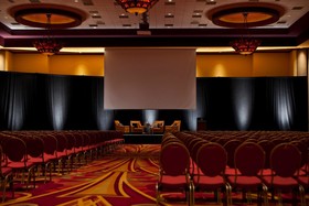 Renaissance Phoenix Glendale Hotel & Spa