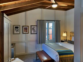 Bright Angel Lodge