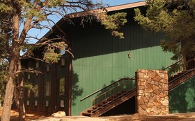 Yavapai Lodge