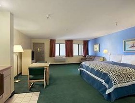 Days Inn by Wyndham Holbrook