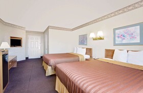 Travelodge by Wyndham Page, View of Lake Powell