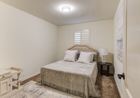 Desert Creek Oasis