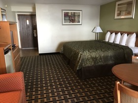 Motel in the Pines