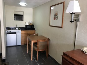 Motel in the Pines