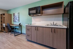 ECHO Suites Extended Stay by Wyndham Phoenix-Peoria/Glendale
