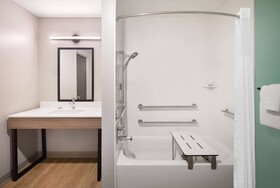 ECHO Suites Extended Stay by Wyndham Phoenix-Peoria/Glendale