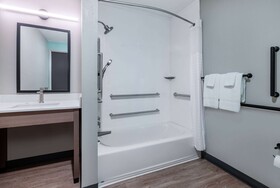 ECHO Suites Extended Stay by Wyndham Phoenix-Peoria/Glendale