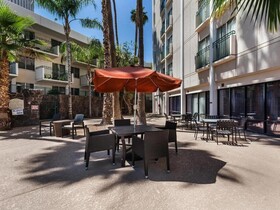 DoubleTree by Hilton Phoenix Midtown