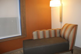 Holiday Inn Express & Suites Phoenix - Airport North