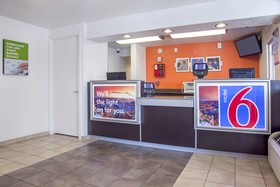 Phoenix Inn