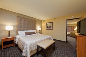 Best Western Plus Scottsdale Thunderbird Suites