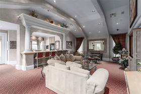 Canuck Condo by Casago