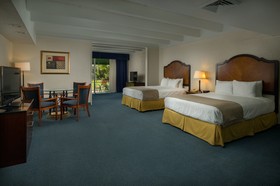 Independence 47 Hotel